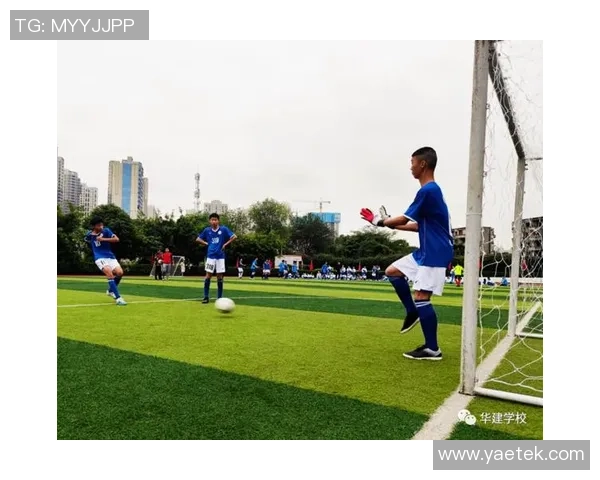 左脚挥舞足球梦想踢出无限可能,球场英姿尽显英雄本色 左脚挥舞足球梦想踢出无限可能,球场英姿尽显英雄本色