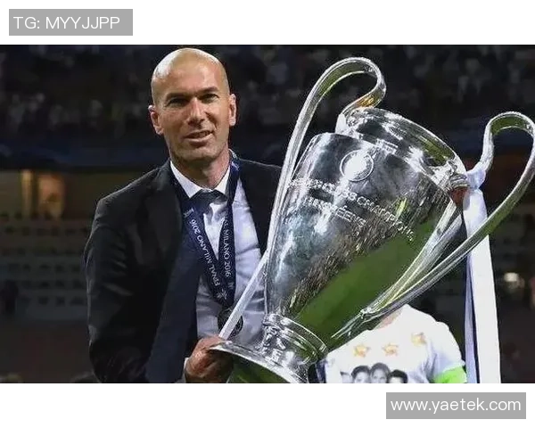 世界足球二十五号球星盘点 传奇与现役球员齐聚一堂