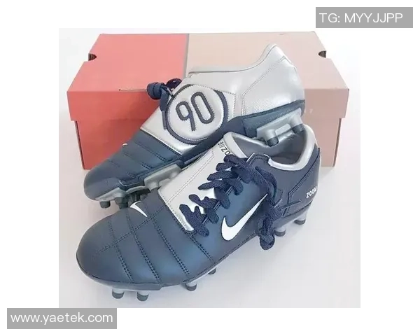 球星推荐的最佳足球鞋选择适合男士的舒适性与性能分析 球星推荐的最佳足球鞋选择适合男士的舒适性与性能分析